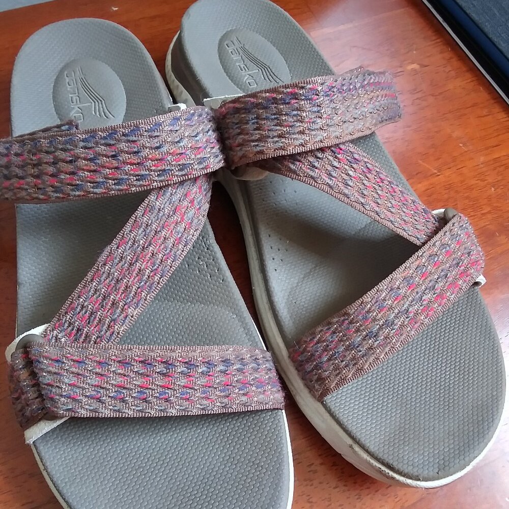 Dansko Women's Rosette slides, shoes sz EU 37